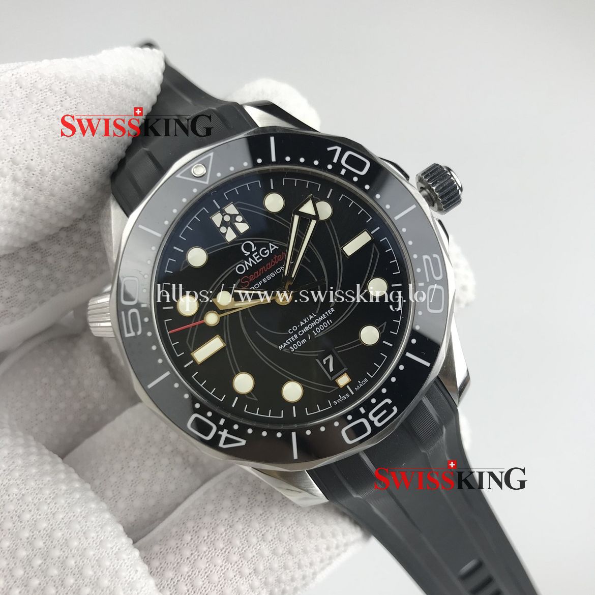 OMEGA SEAMASTER DIVER 300M JAMES BOND LIMITED EDITION RUBBER STRAP