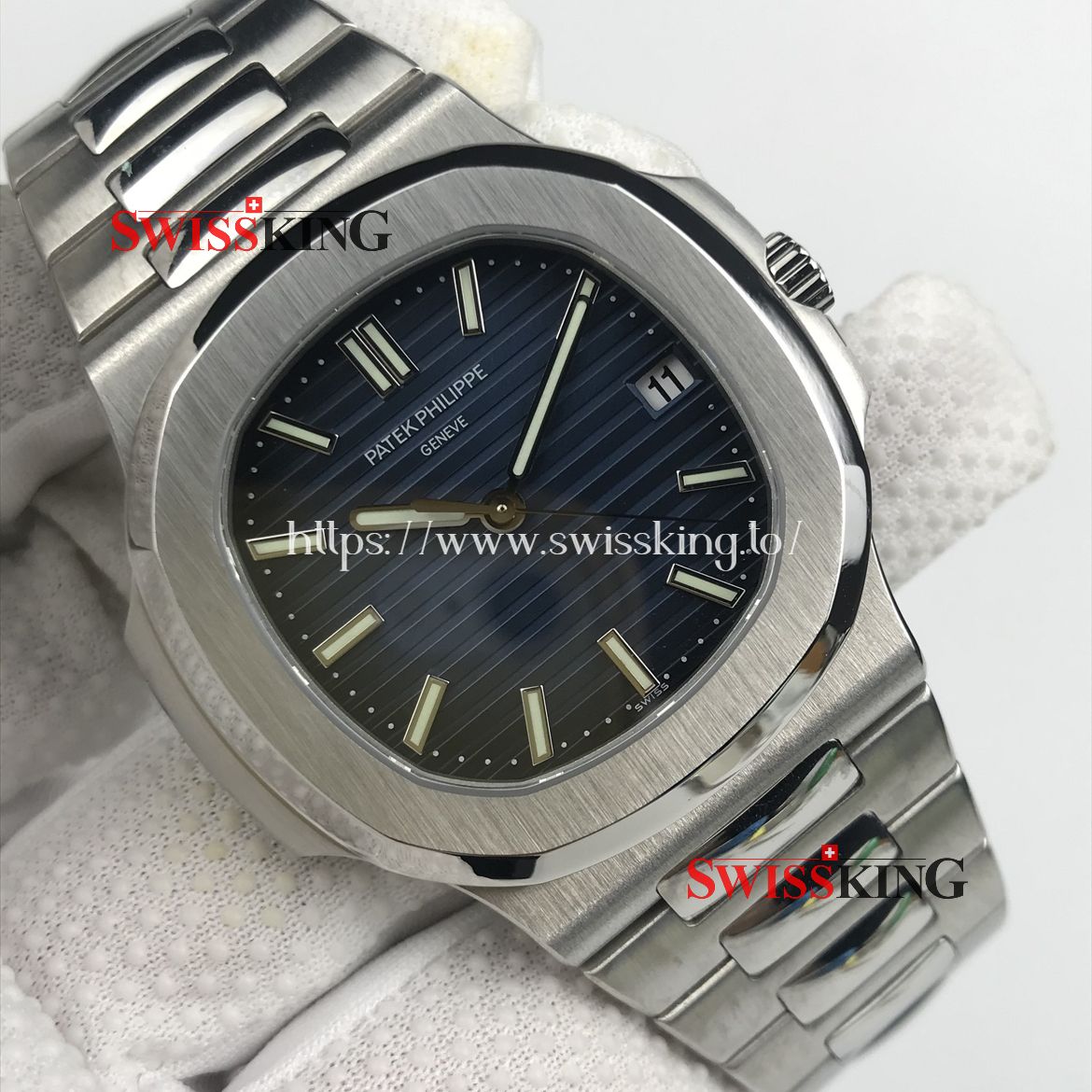 PATEK PHILIPPE NAUTILUS 5711 40MM BLUE DIAL