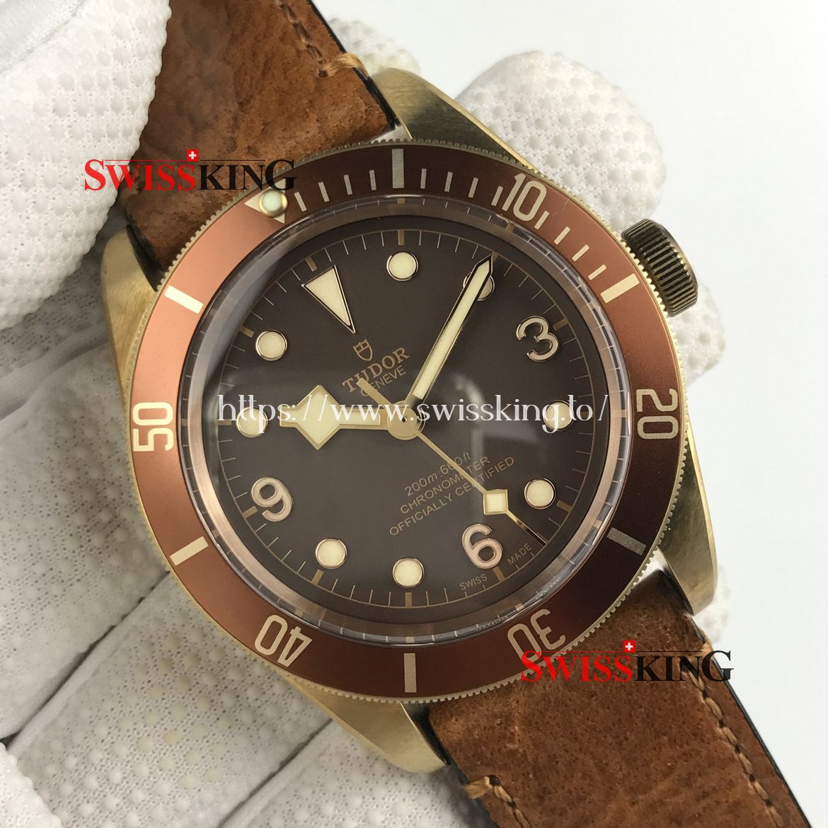 TUDOR HERITAGE BLACK BAY BRONZE SWISS AUTOMATIC BROWN LEATHER STRAP