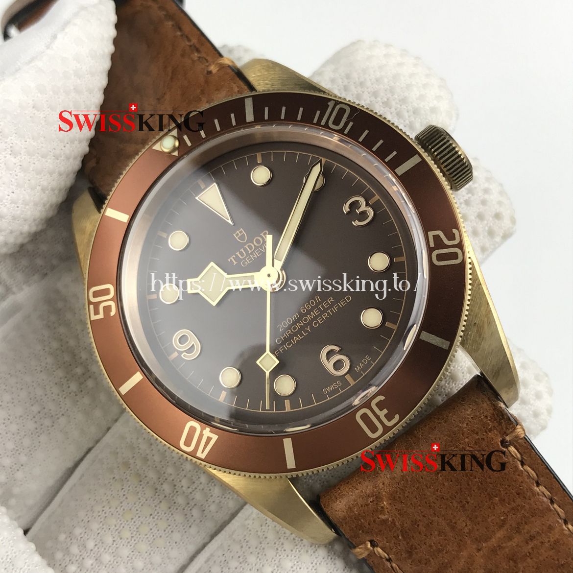 TUDOR HERITAGE BLACK BAY BRONZE SWISS AUTOMATIC BROWN LEATHER STRAP