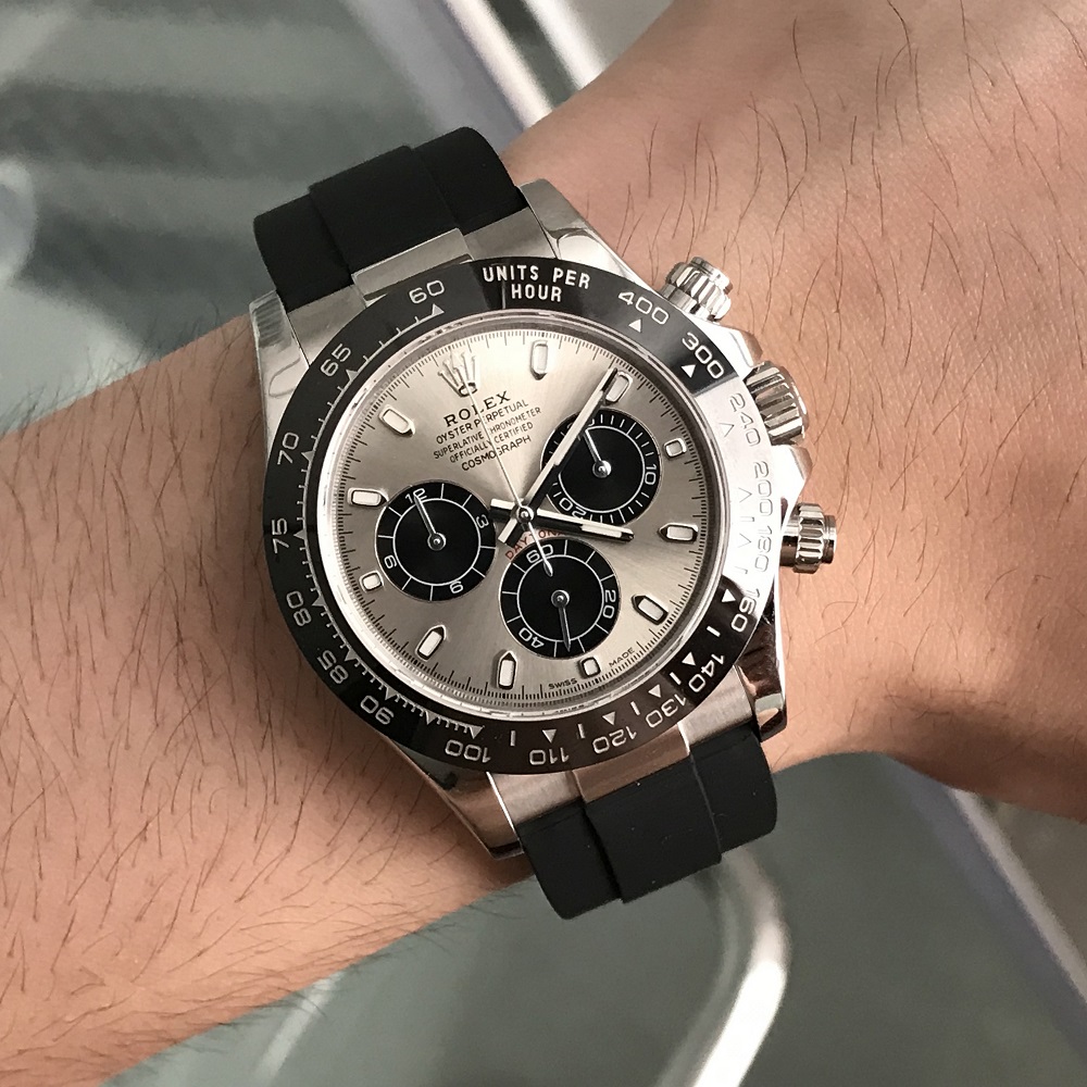 The Distinction Between Genuine And Imitation Watches