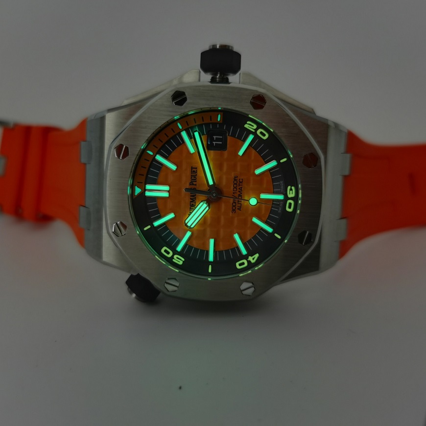 UK AP Royal Oak Offshore Diver Funky Colors Orange