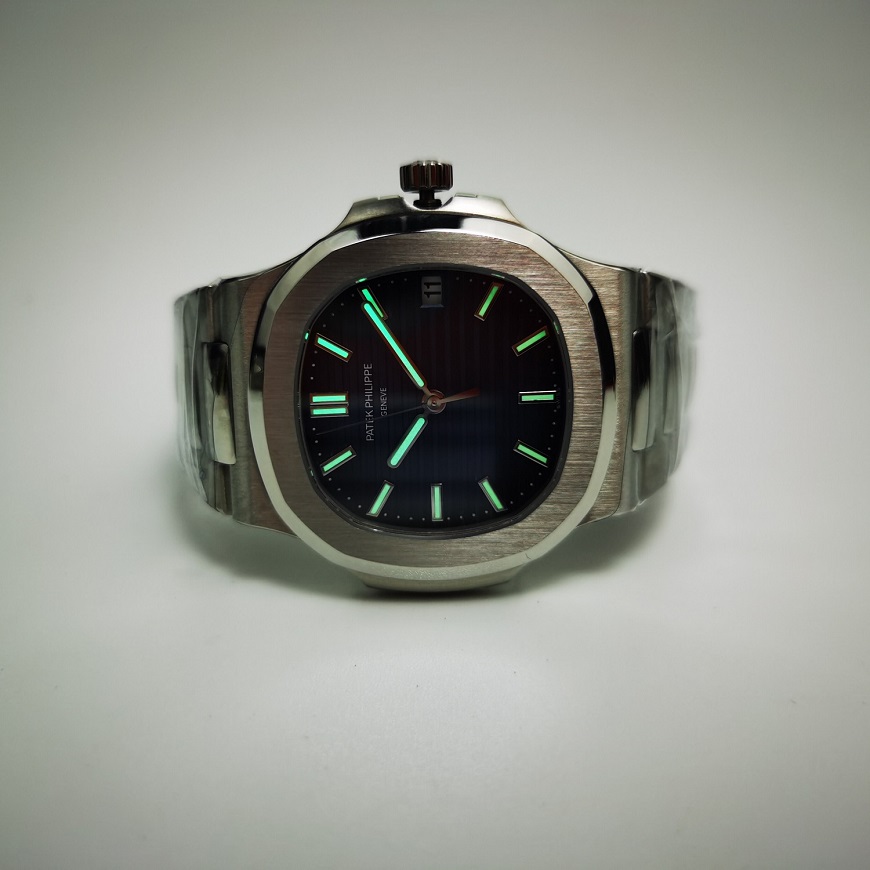 UK Patek Philippe Nautilus 5711 40MM Blue Dial