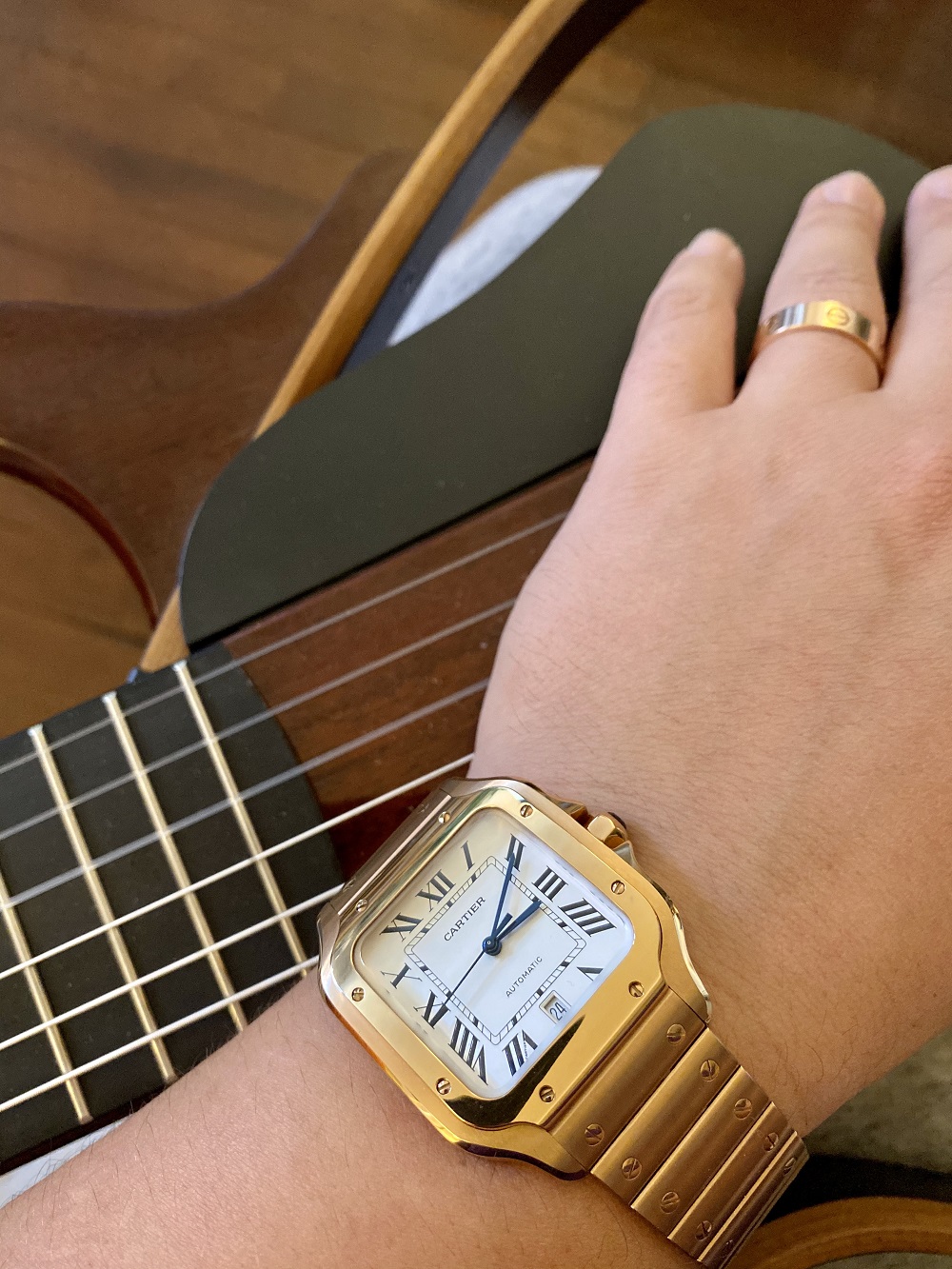 What are swiss replica Cartier watches?